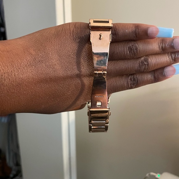 Gold Michael Kors Watch - Picture 7 of 7